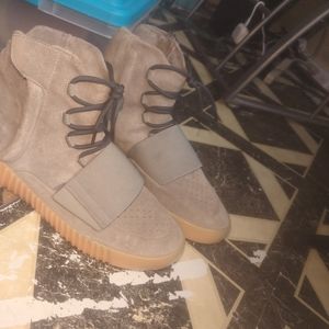 Yeezy 750 boots